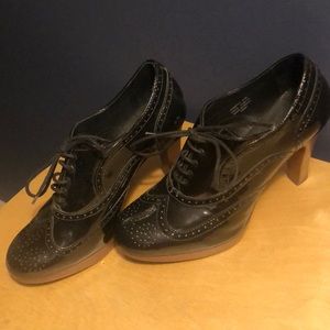 Patent leather wing tip heels. Size 9. LL Bean Signature. Stacked 4” inch heel.